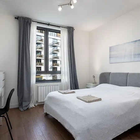 Apartment Waterfront Quartet 1 *